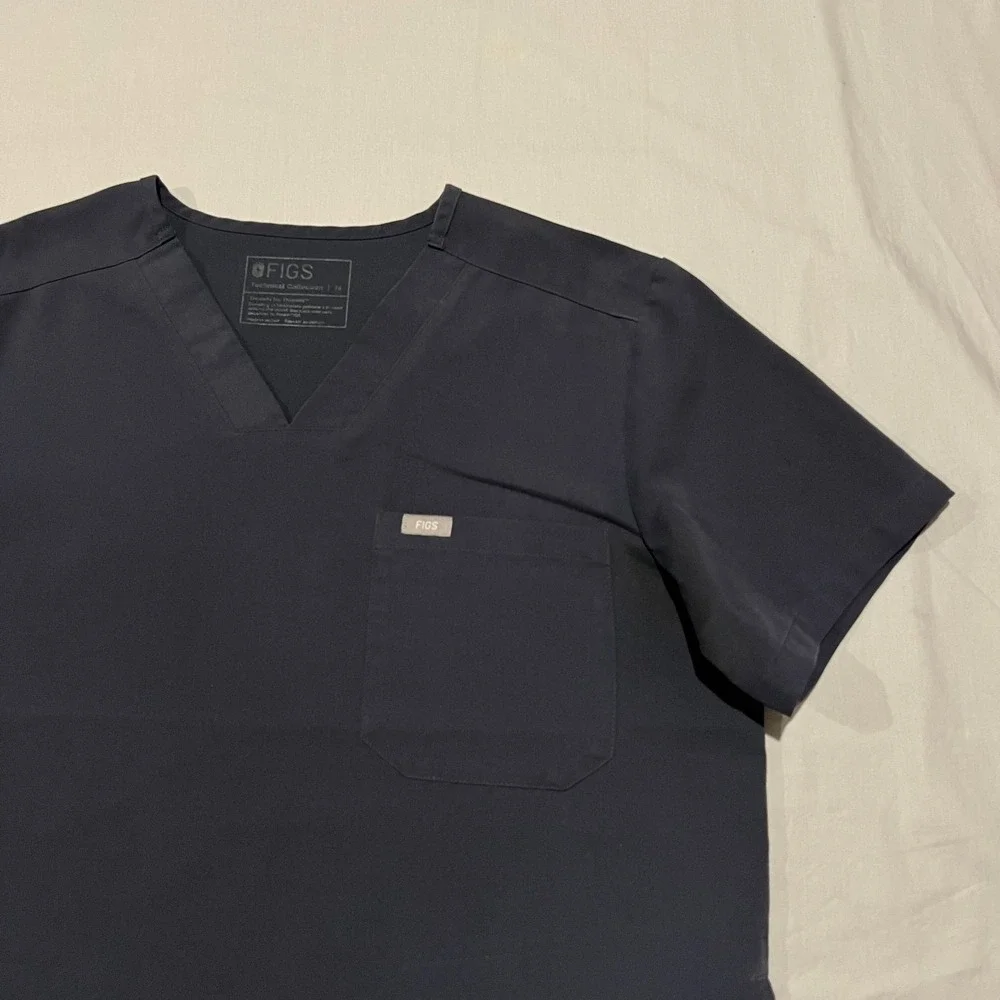 FIGS Mens Midnight Blue Casma 3-Pocket Medical Scrub Top Size M
